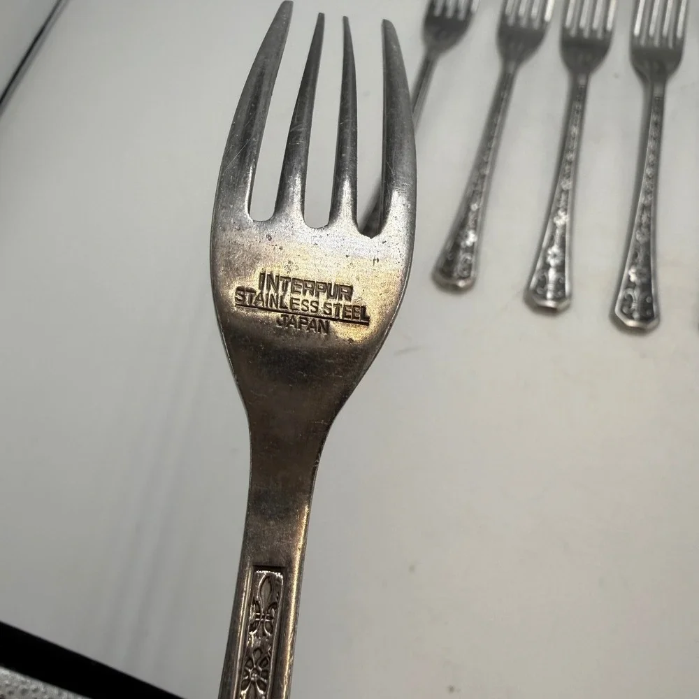 9 Interpur INR2 Stainless Steel Dinner Forks Japan Florenz Fleur De Lis Pattern